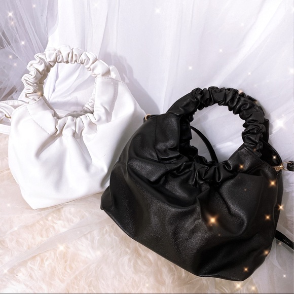 Indie Pink Handbags - LAST ONE🔥BLACK Sling Single Shoulder Crossbody Handbag